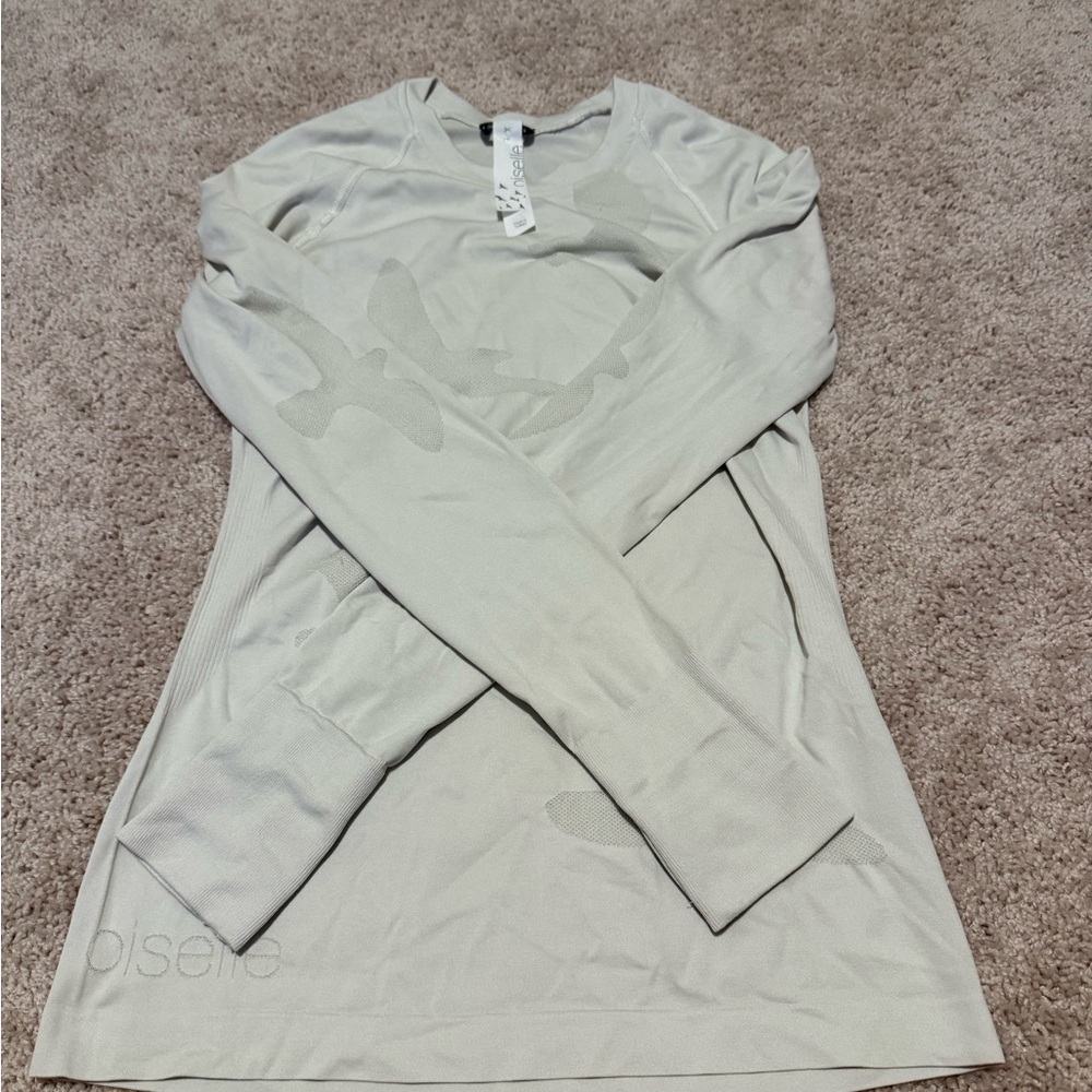 Oiselle Flyte Cream Long Sleeve Top - Size Sm